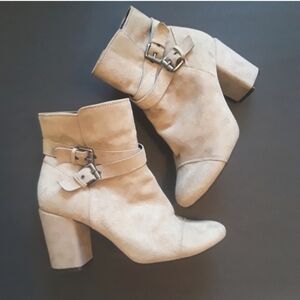 Easy Spirit Espatara size 8.5